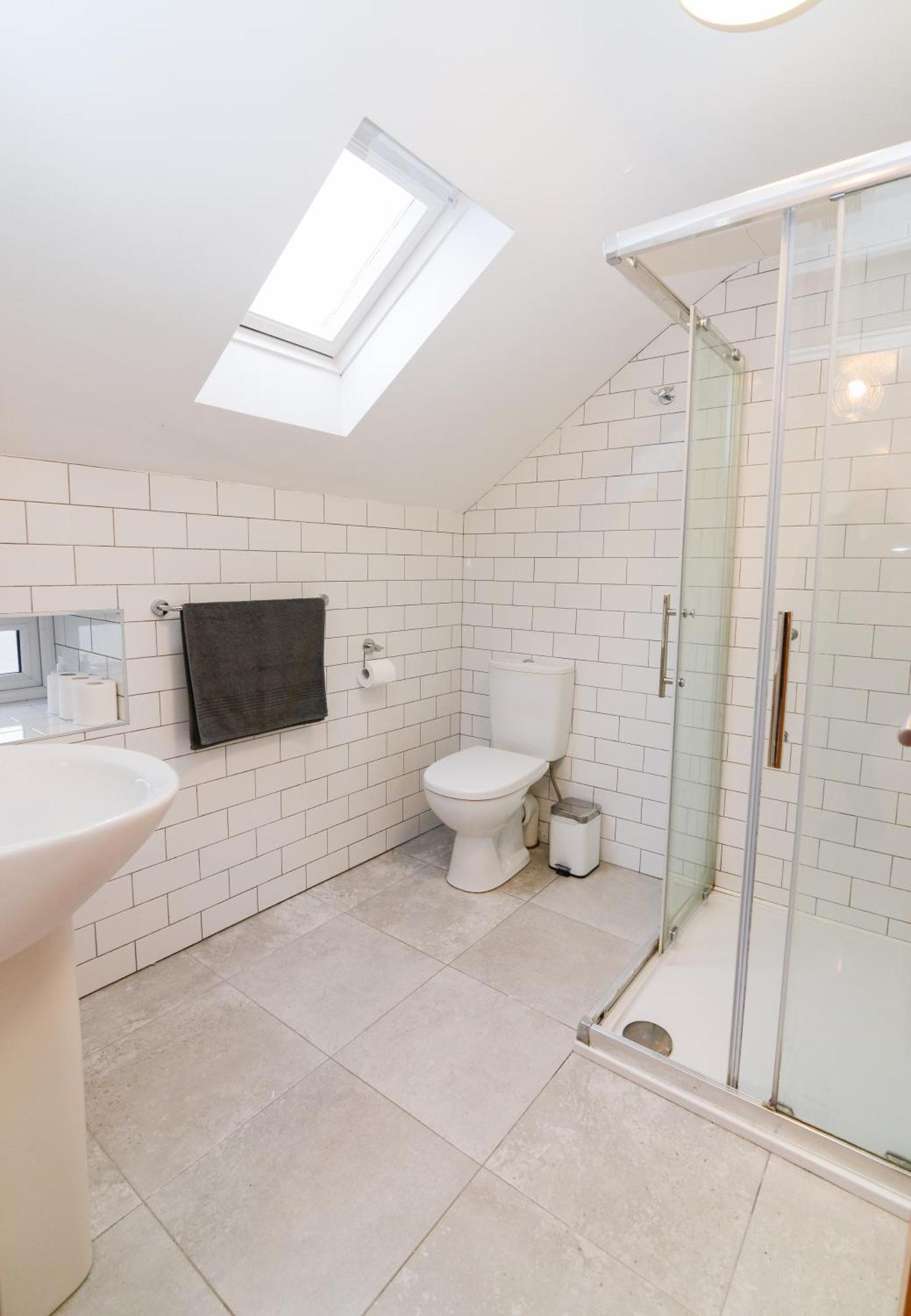 The Red Keep Fab Location - Two Bed - Two Bathrooms -Townhouse Galway Esterno foto